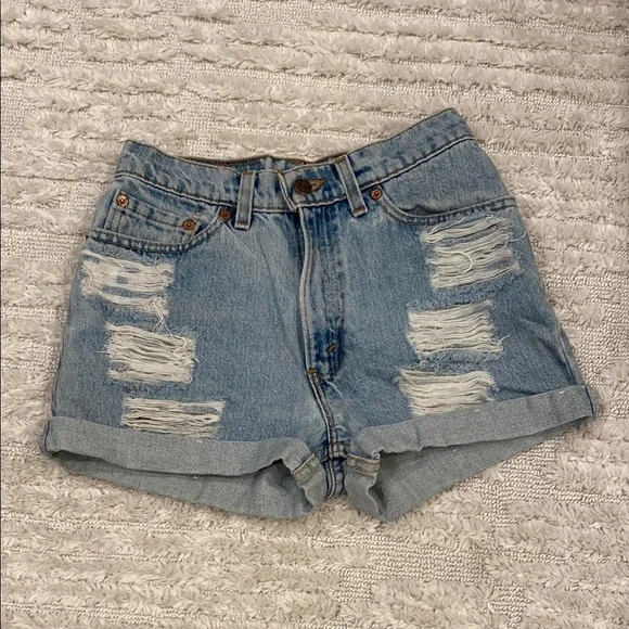 Vintage Levis Distressed Shorts Sz 25 - Picture 1 of 8